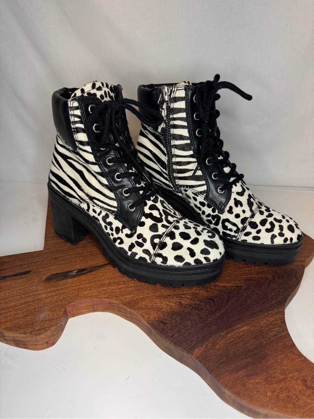 ALDO Animal Print Pony Hair Boots Size 8 Zebra Leopard Lace Up Y2K